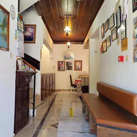Dedehan Hotel 2*